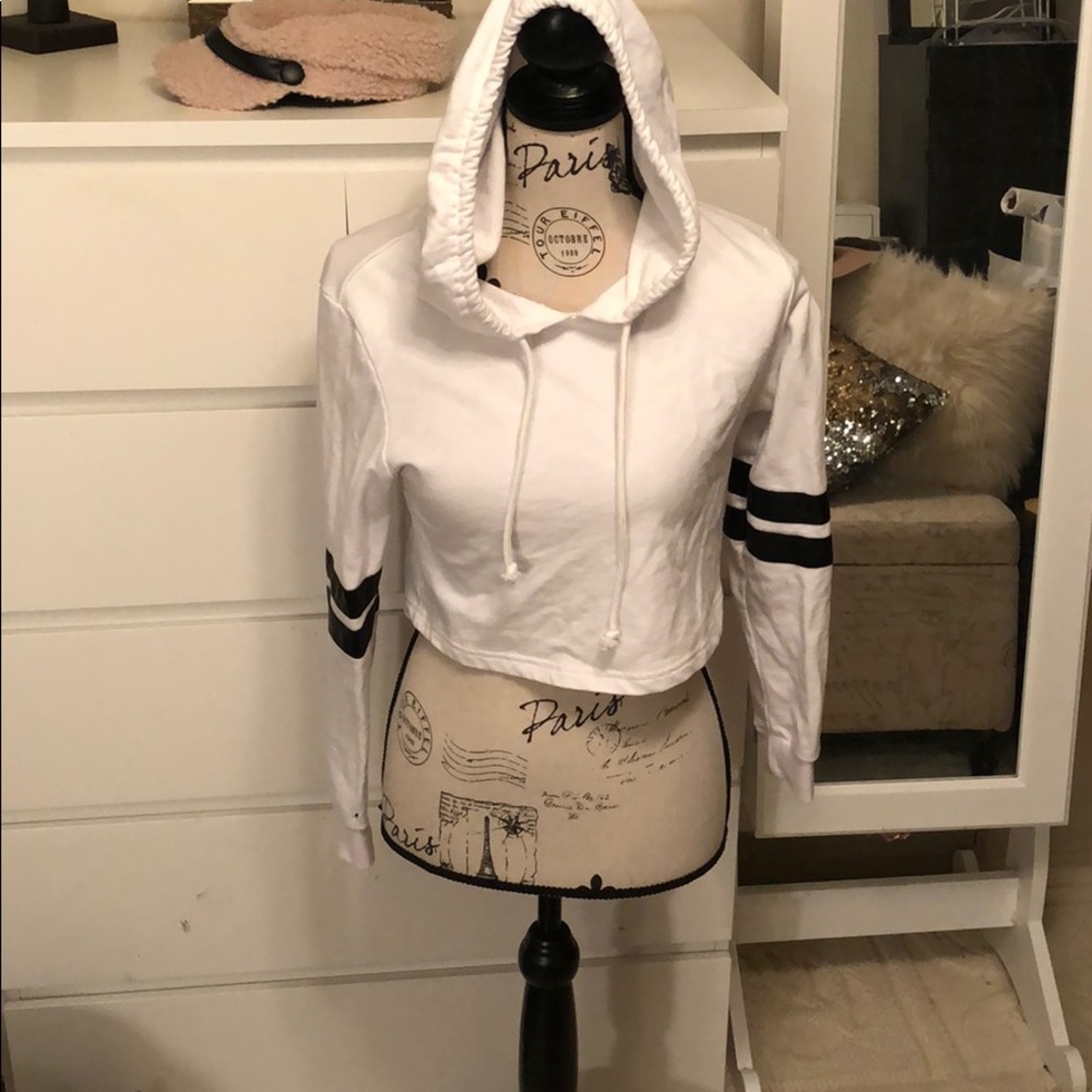 Cropped White Hooded Sweatshirt